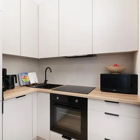 Easy Rent- Paganiniego 33, Two Bedrooms, 24h Check-in *